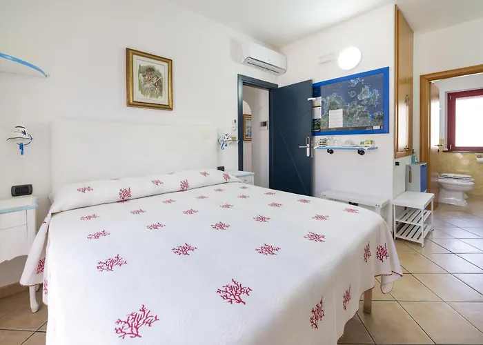 L'orso E Il Mare (adults Only) Oda ve Kahvaltı Palau