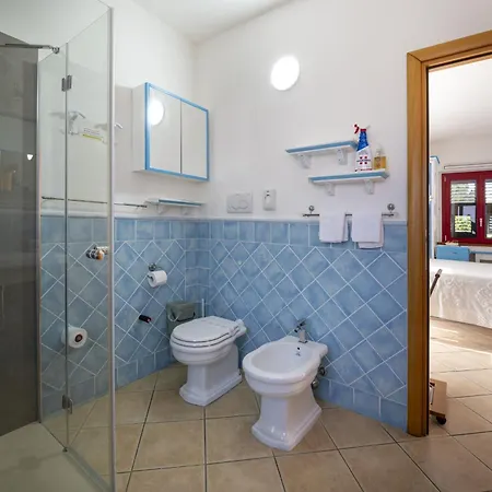 L'orso E Il Mare (adults Only) Bed & Breakfast 4*