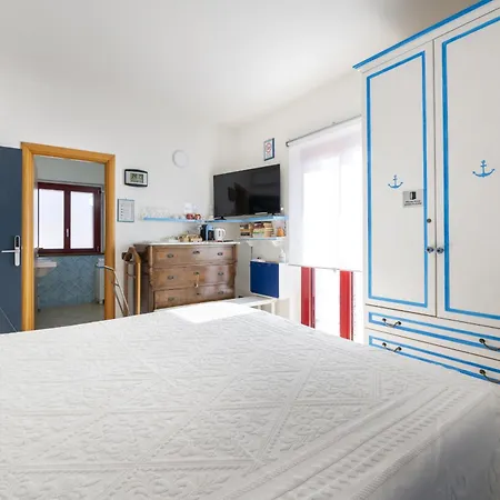 L'orso E Il Mare (adults Only) Bed and breakfast